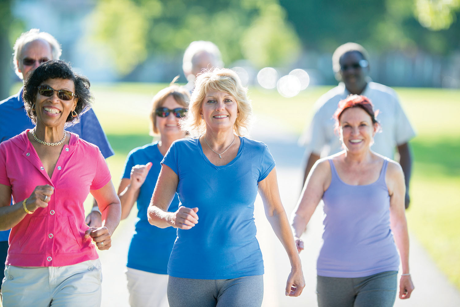 photo d'un groupe de femmes faisant du jogging
